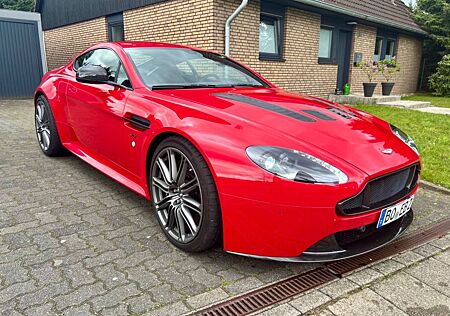 Aston Martin V12 Vantage S 1.Hand nur 18000 km Carbonsitze