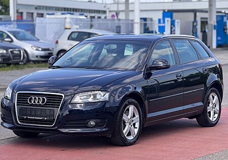 Audi A3 Sportback 1.4 TFSI Ambiente DSG' XENON' LEDER