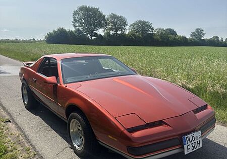 Pontiac Firebird Formula 350 1988 5.7 TÜV neu
