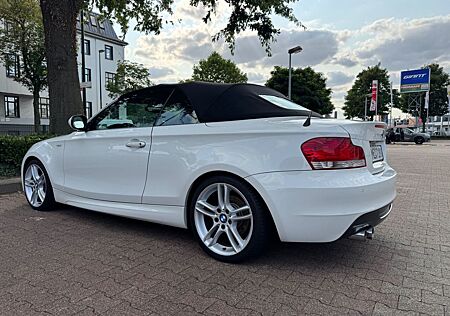 BMW 125i Cabrio - M Sport/ Navi / Vollleder