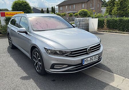 VW Passat Variant Volkswagen 2.0 TDI SCR DSG Business Vari...