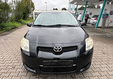 Toyota Auris Basis