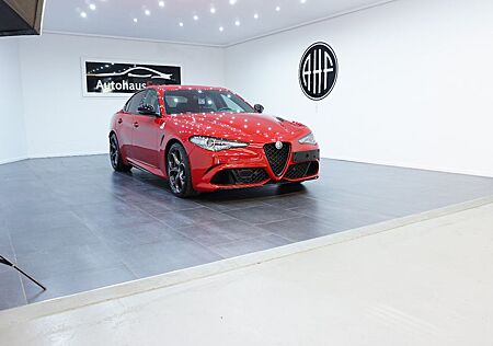 Alfa Romeo Giulia Quadrifoglio*H&K*Kam*TOTW*1 HAND*CARPLAY*