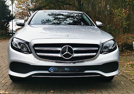 Mercedes-Benz E 220 d Autom. - Avangarde, AHK, Multibeam