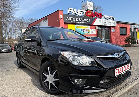 Hyundai i30 CW 1.6 CRDi 66 kW Classic NAV KLIMA SHZ PDC
