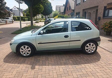 Opel Corsa C 1.4 16V Sport