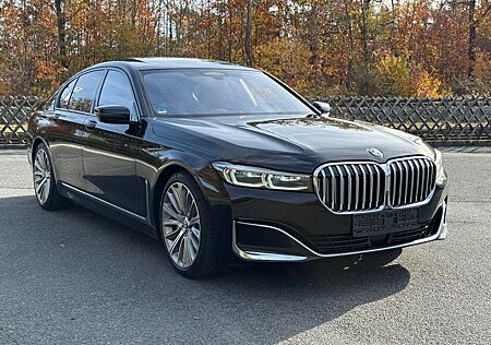BMW 750d xDrive*VOLL*ALCANTARA*MASSAGE*LASER*SD****