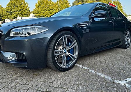 BMW M5 Competition Carbon