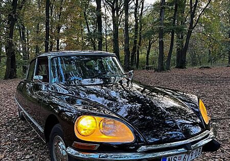 Citroën DS Pallas