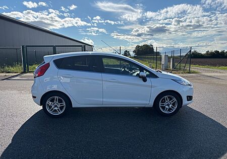 Ford Fiesta 1,0 EcoBoost 74kW S/S SYNC Edition SY...