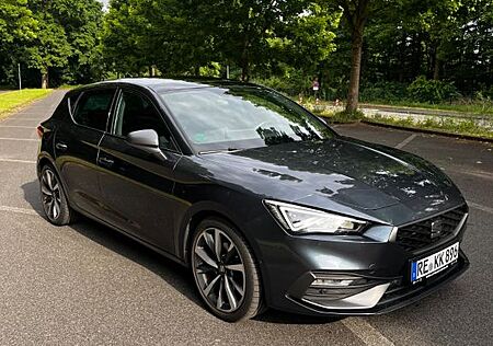 Seat Leon 1.5 TSI ACT 110kW FR Black Matt Edition...