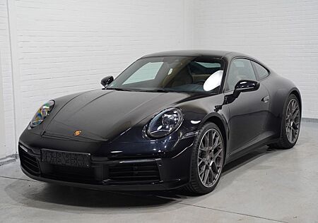 Porsche 911 Urmodell 911 Carrera 4