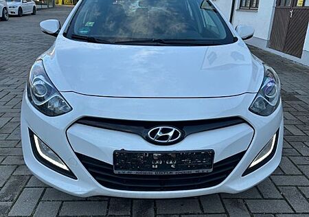 Hyundai i30 CW 1.4 Classic Classic