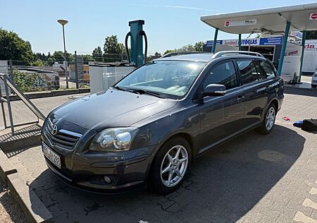 Toyota Avensis Combi Sol 1.8-l-VVT-i Automatik Sol