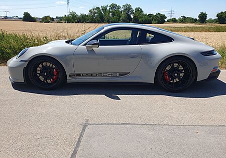 Porsche 992 GT3 Touring Package