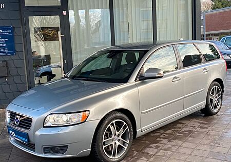 Volvo V50 1 Hand