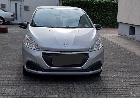 Peugeot 208 zu verkaufen von privat