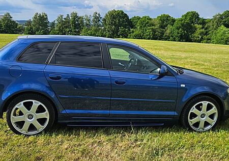 Audi A3 1.6 Attraction Sportback Attraction
