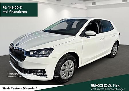 Skoda Fabia Essence 1.0 L 5 Gang SCHEINWERFER LED RADI