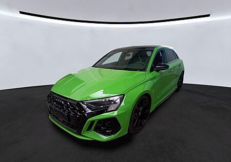 Audi RS3 2.5 TFSI Quattro*PANO*RS-ABGAS*HD-MATRIX*