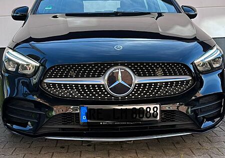 Mercedes-Benz B 180 DCT -