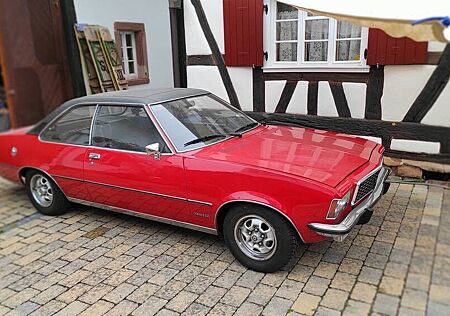 Opel Commodore B GS Coupé  1972 + großes Teilepaket