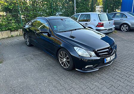 Mercedes-Benz E 350 Coupé CGI BlueEFFICIENCY