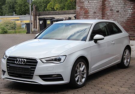 Audi A3 Ambiente*BI-Xenon*B&O*MMI*Kamera*ACC*Leder*