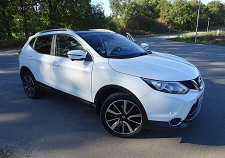 Nissan Qashqai 1.6 DIG-T Tekna TÜV 12/27 AHK 360° TOP!