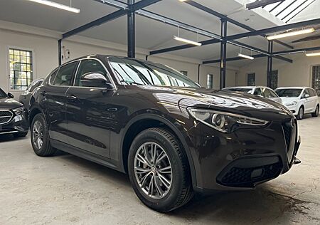 Alfa Romeo Stelvio Super Q4 *MEMORY*PANO*RFK 180°*AHK*APPLE