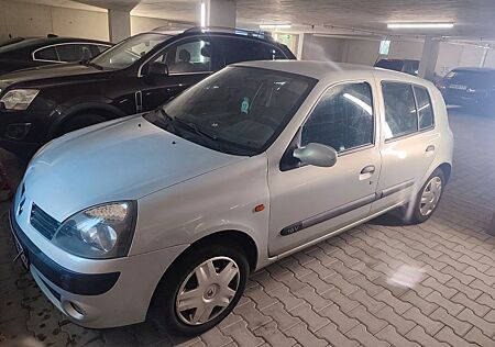 Renault Clio Authentique 1.2 16V Authentique