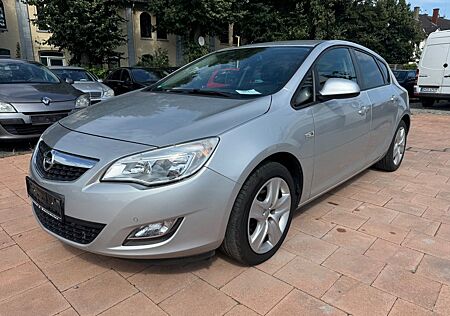 Opel Astra J Lim. 5-trg. Design Edition TÜV NEU