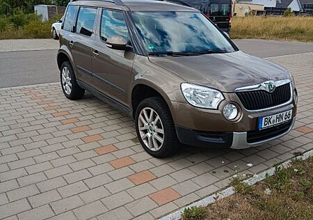 Skoda Yeti 1.2 TSI DSG Active - TÜV NEU