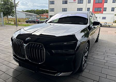 BMW i7 xDrive60 Executive M-Sport Cinema+Lounge