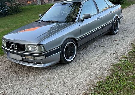 Audi 90