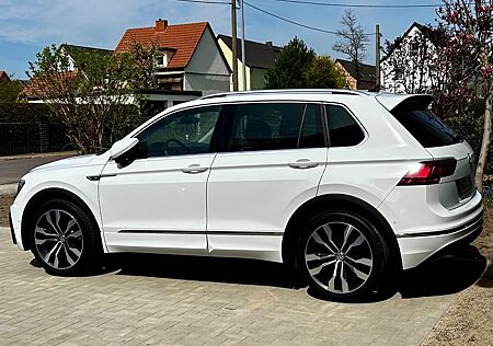 VW Tiguan Volkswagen Highline 2.0 TDI SCR 140kW DSG 4MOTION R-