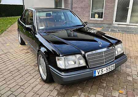 Mercedes-Benz 320 gebraucht kaufen Mercedes-Benz 320 E W124 Top Zustand Original Zertifikat