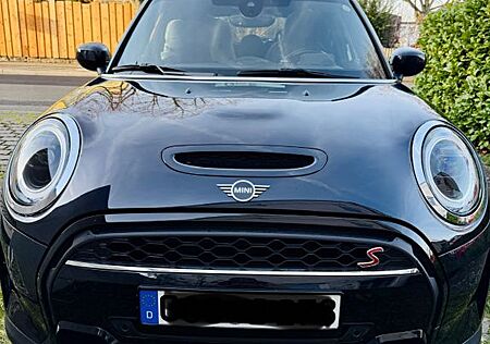 Mini Cooper S Classic Trim Steptronic 8-fach bereift