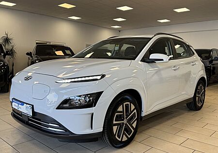 Hyundai Kona Select R-Cam*PDC*W-Paket*ACC*Wi-Fi*CarPlay*