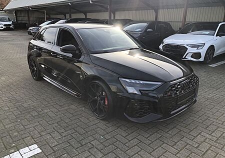 Audi RS3 Sportback Pano Matrix Head B&O Keyless