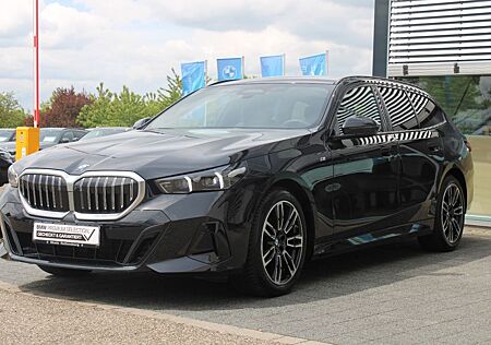 BMW 520d Touring M Sport AHK AutobahnAssist 360°Cam