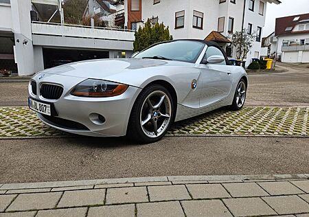 BMW Z4 2.5i - gepflegtes Garagenfahrzeug