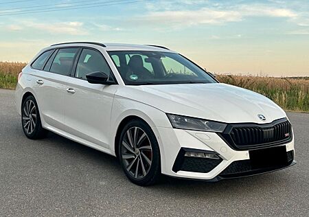 Skoda Octavia 2.0 TDI DSG RS Ahk Acc Carplay Led