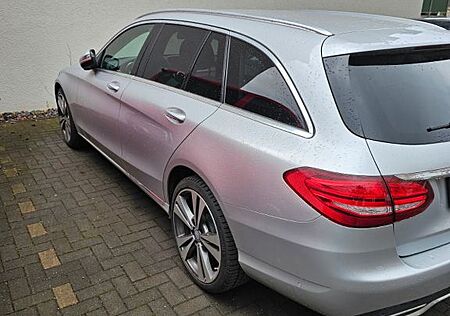 Mercedes-Benz C 250 d 4MATIC T Autom. -