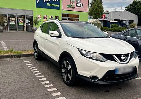 Nissan Qashqai 1.6 dCi DPF Xtronic N-VISION N-VISION