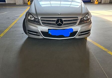 Mercedes-Benz C 180 AVANTGARDE AVANTGARDE