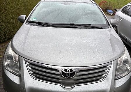 Toyota Avensis Combi 2.0 D-4D - FESTPEIS