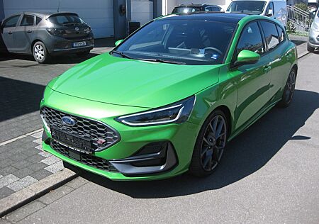 Ford Focus Lim. 2,3 ST X, 6-Gang, Schiebedach