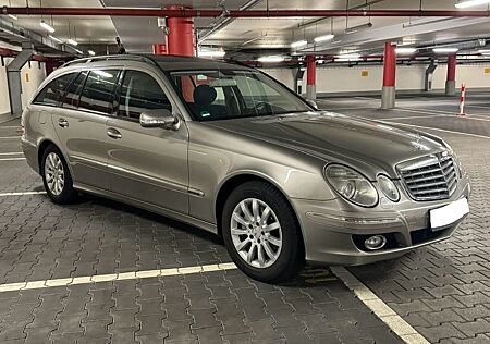 Mercedes-Benz E 320 CDI T ELEGANCE AUT.XENON~AHK~NAVI~8FACH~