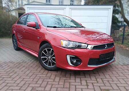 Mitsubishi Lancer Lim. Top XENON*SHZ*DAB*STANDHEIZUNG*1HAND